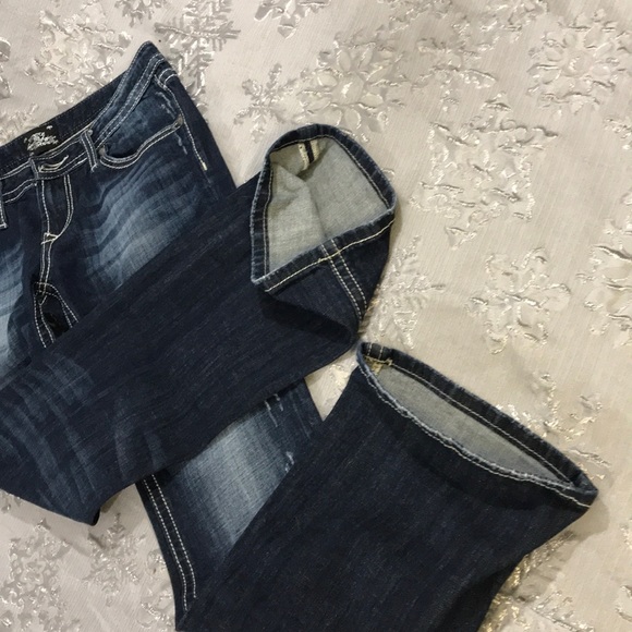 ReRock 5 pocket, distressed, Boot cut, Size 6S - Picture 9 of 9